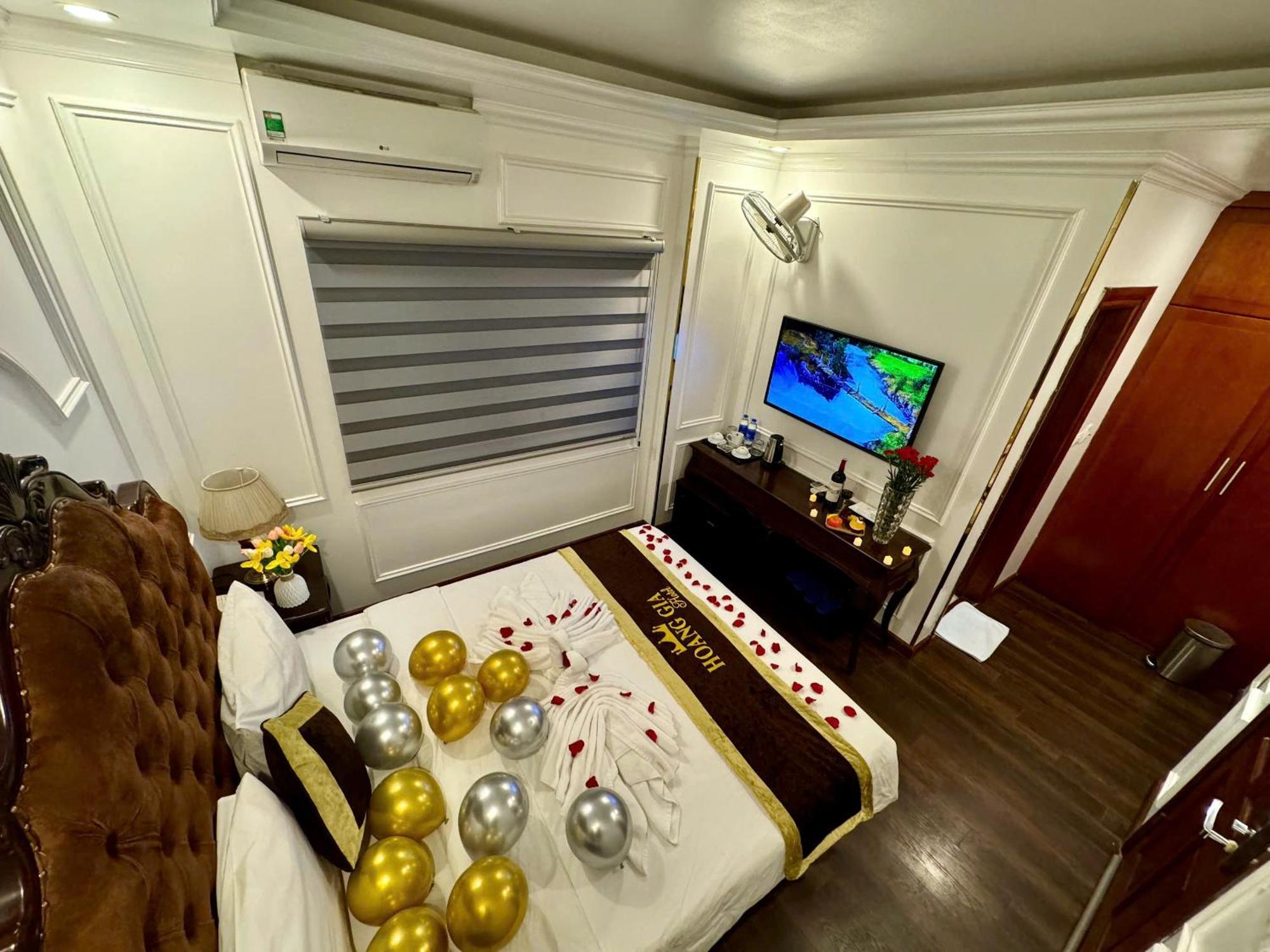 Hoang Gia Hotel Nhan Hoa Hanoi Buitenkant foto