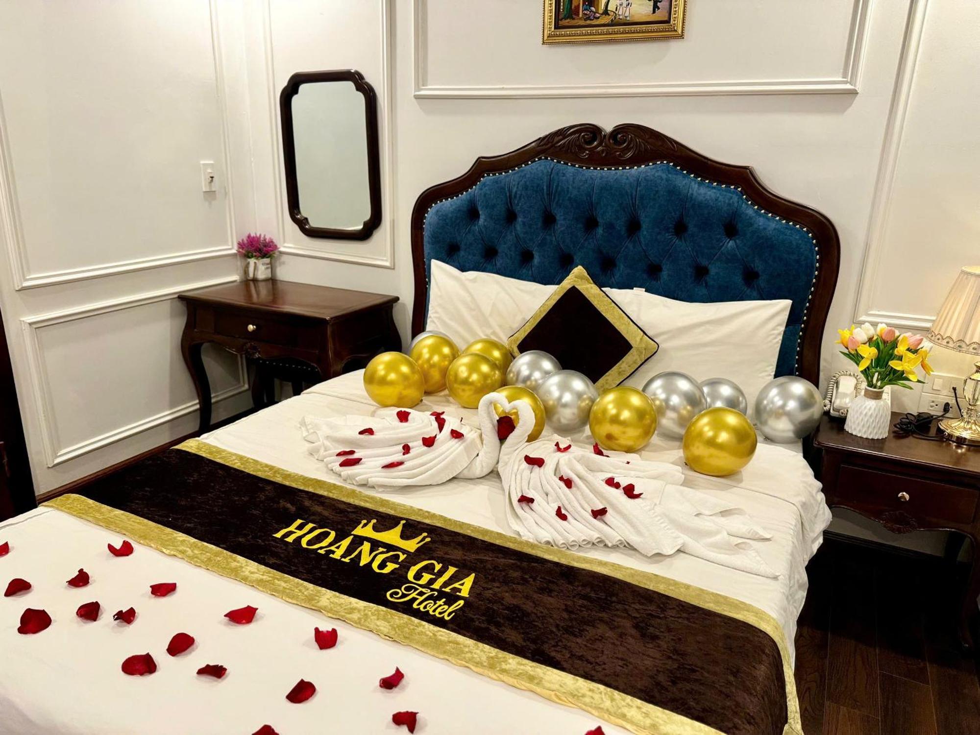 Hoang Gia Hotel Nhan Hoa Hanoi Buitenkant foto