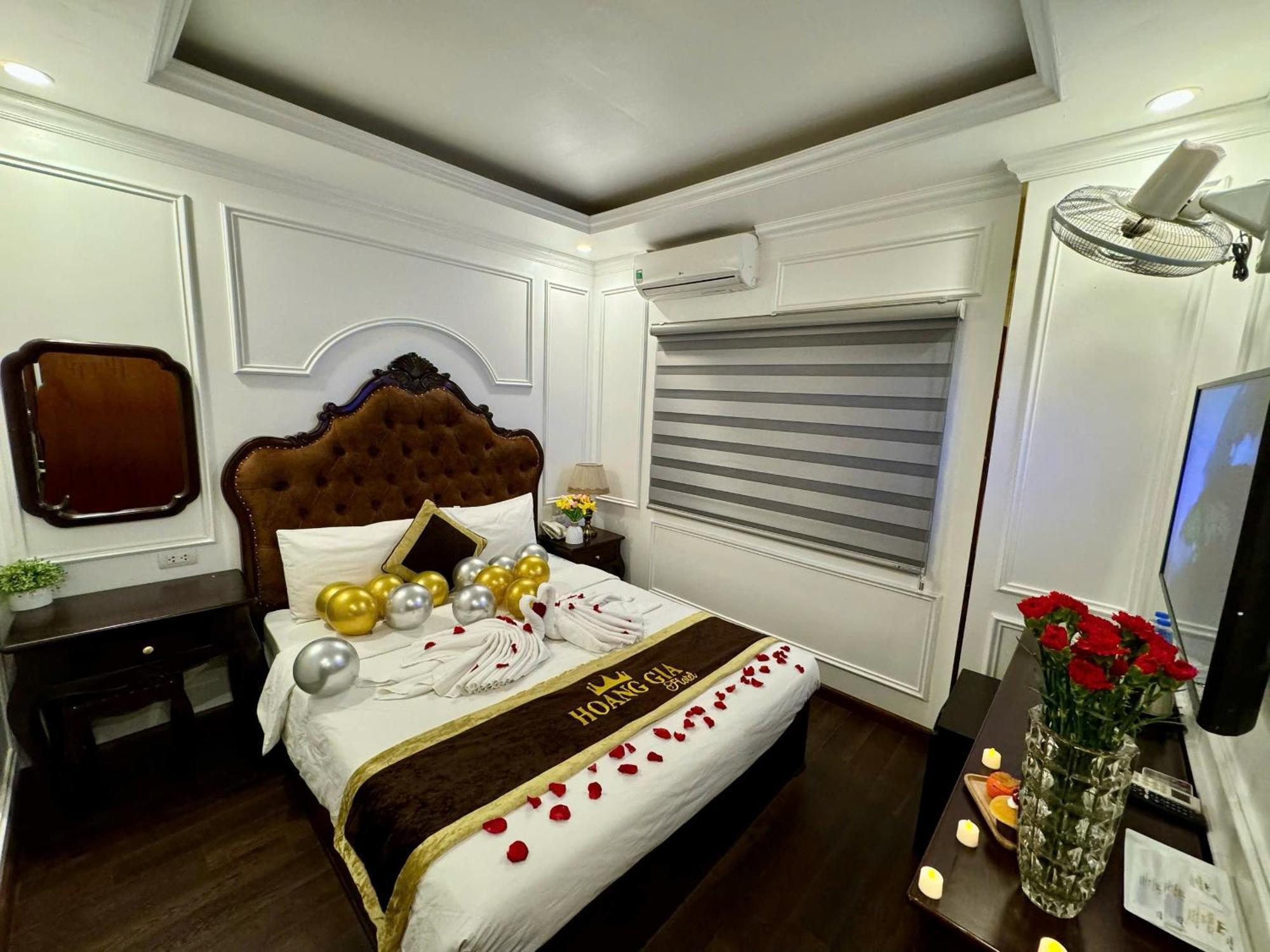 Hoang Gia Hotel Nhan Hoa Hanoi Buitenkant foto