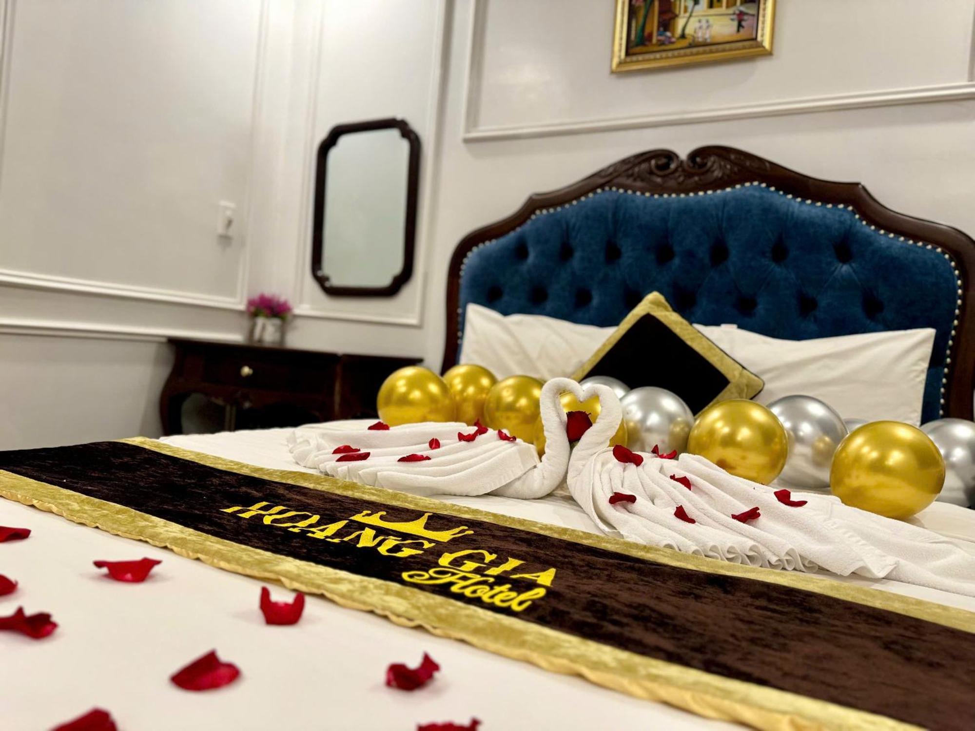 Hoang Gia Hotel Nhan Hoa Hanoi Buitenkant foto