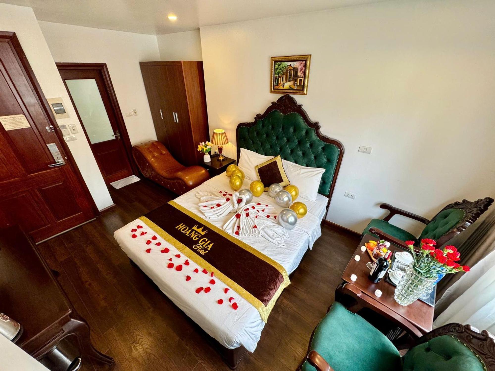 Hoang Gia Hotel Nhan Hoa Hanoi Buitenkant foto