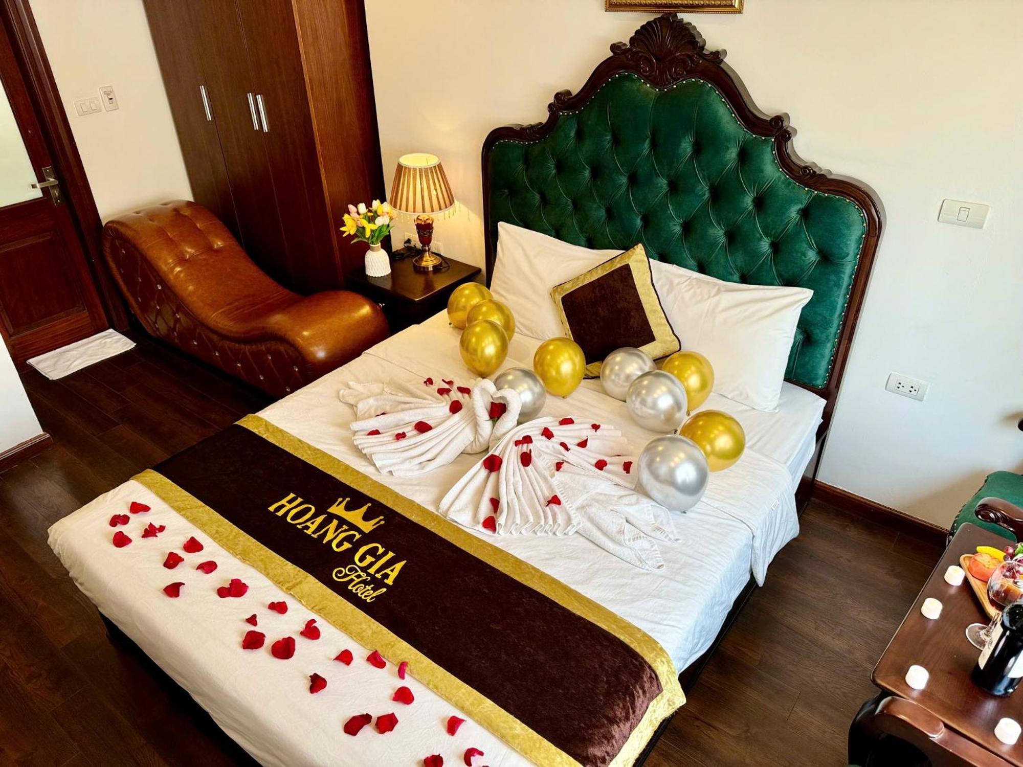 Hoang Gia Hotel Nhan Hoa Hanoi Buitenkant foto