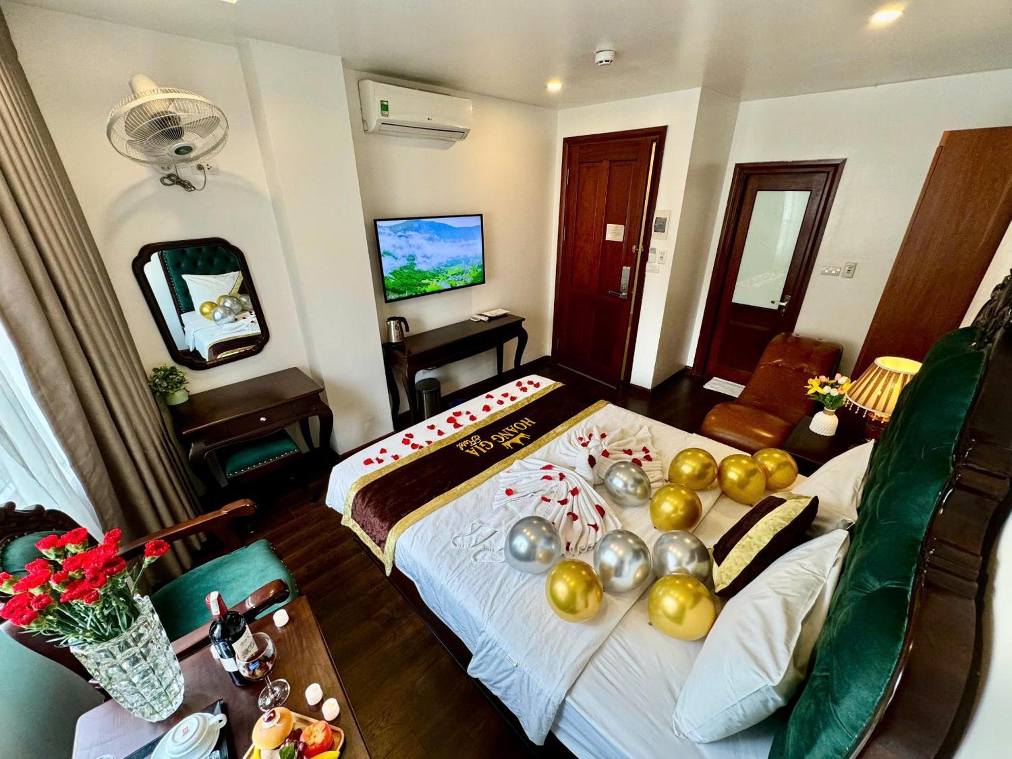 Hoang Gia Hotel Nhan Hoa Hanoi Buitenkant foto