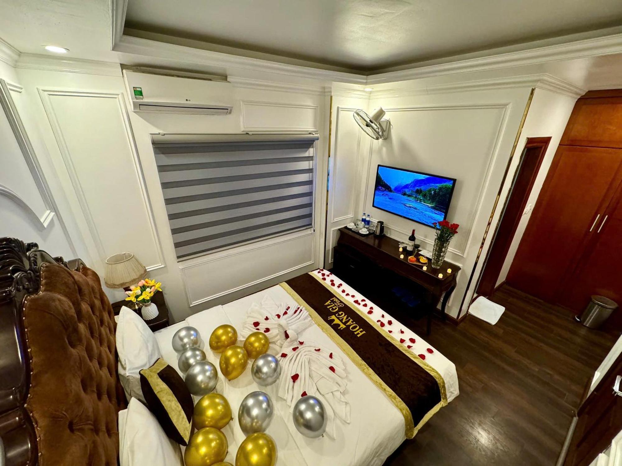 Hoang Gia Hotel Nhan Hoa Hanoi Buitenkant foto