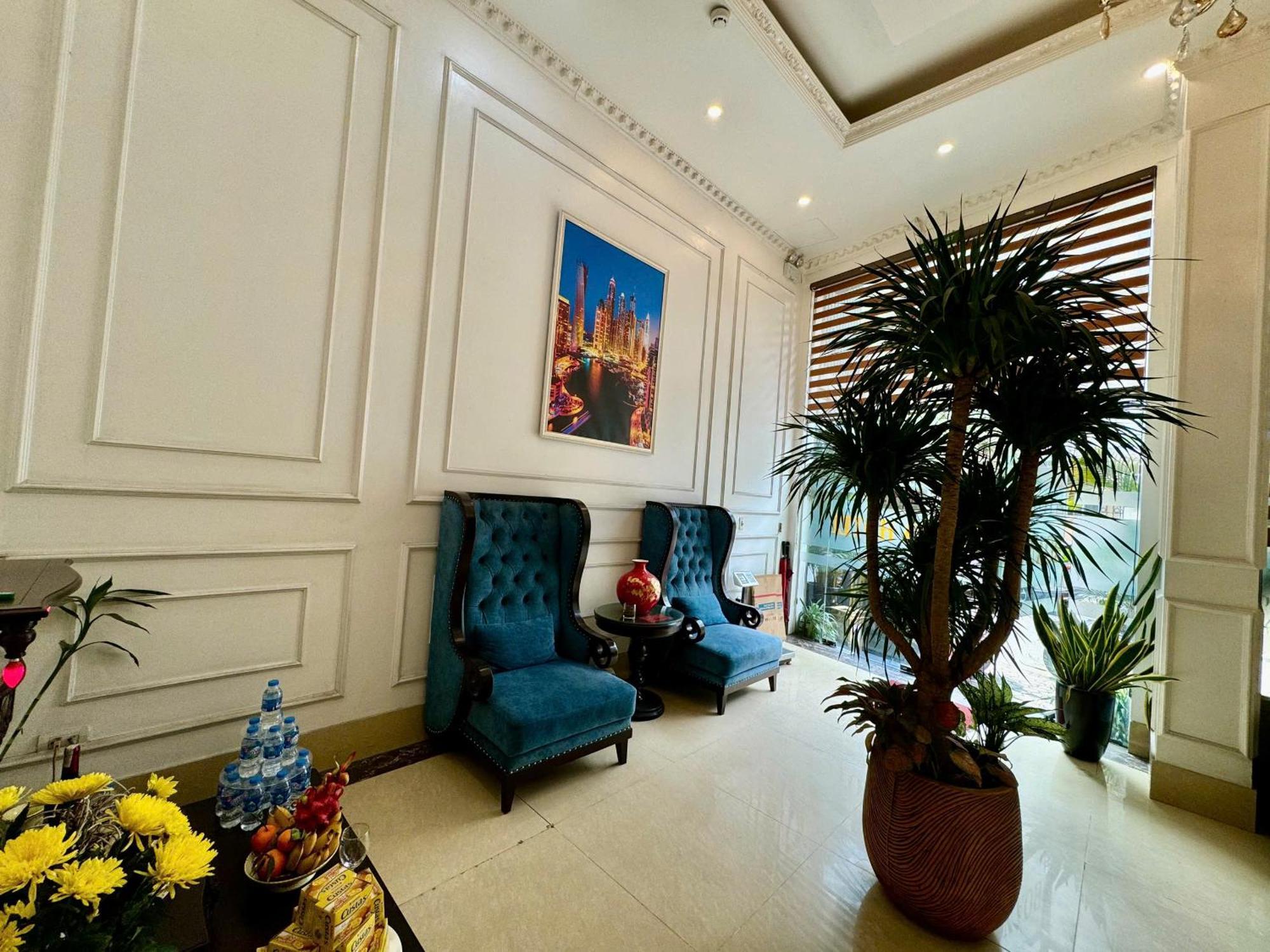 Hoang Gia Hotel Nhan Hoa Hanoi Buitenkant foto